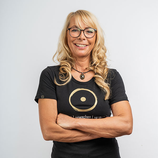 Frauen-T-Shirt im Zeichen der Wahrheit - Bio-Qualität - Schwarz