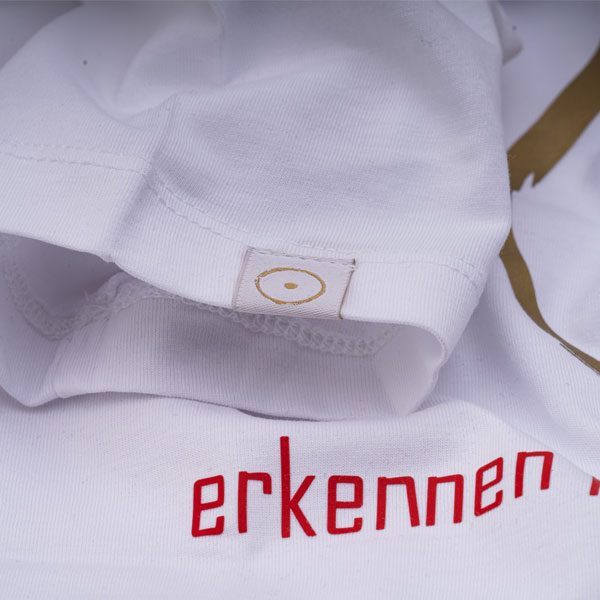 T-Shirt im Zeichen der Wahrheit - Bio-Qualität - Weiß