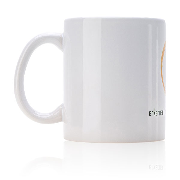 Kaffeetasse im Zeichen der Wahrheit